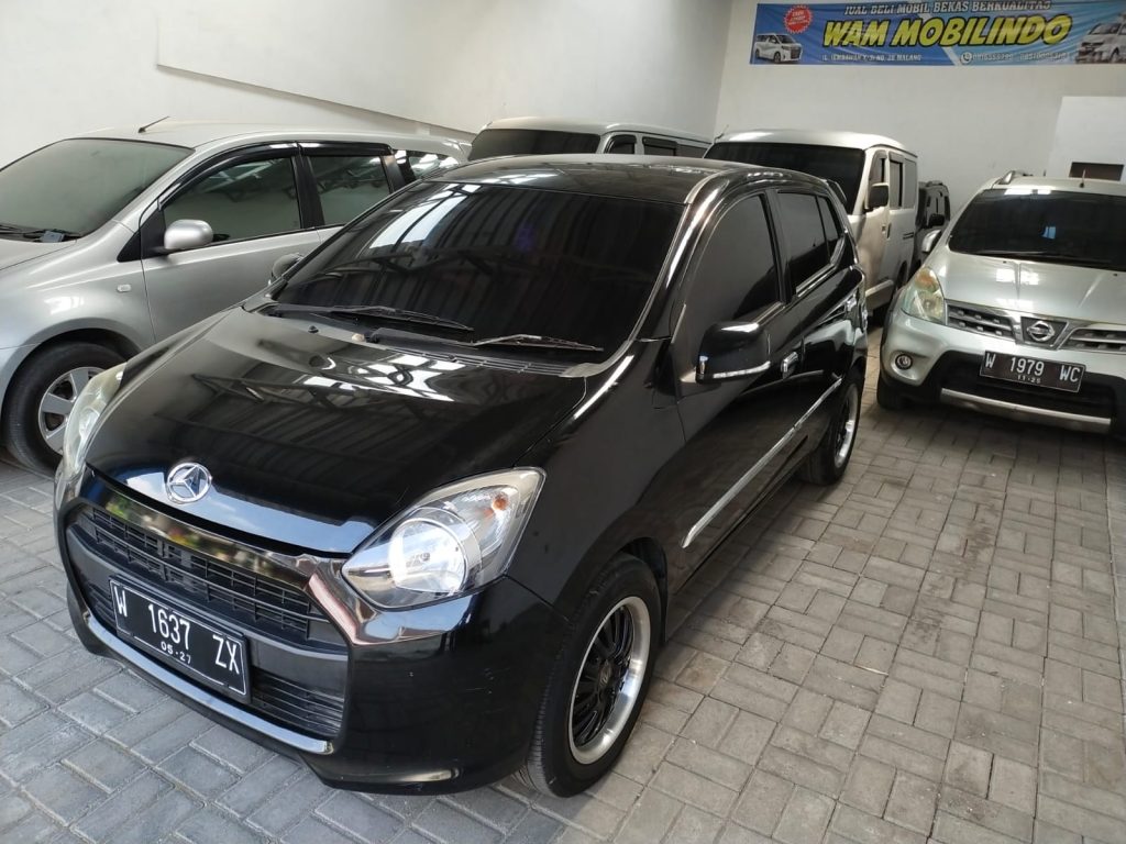 MOBIL BEKAS DAIHATSU AYLA